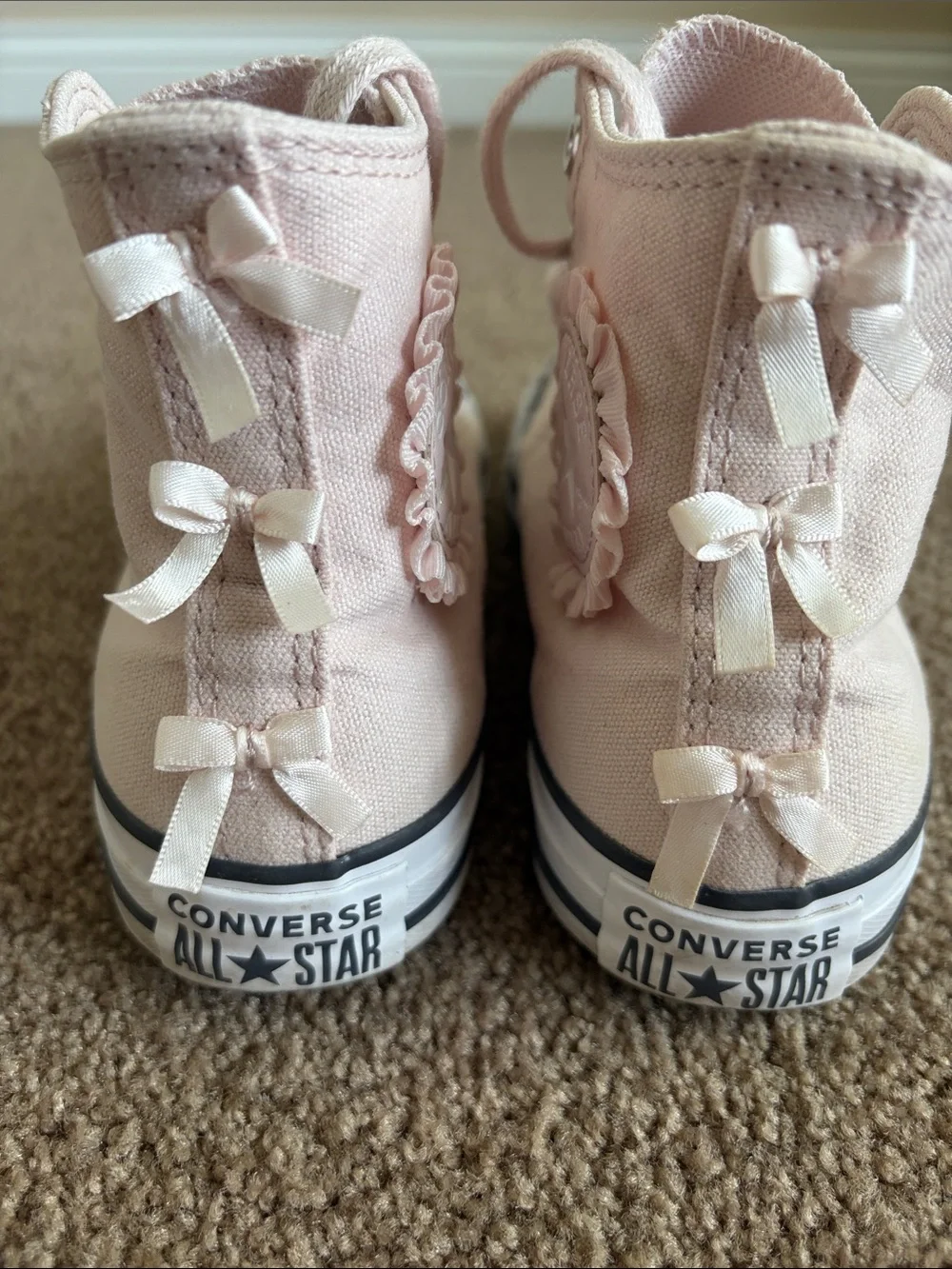 Converse Chuck Taylor All Star Ruffles and Bows High Top Sneakers Pink & White s